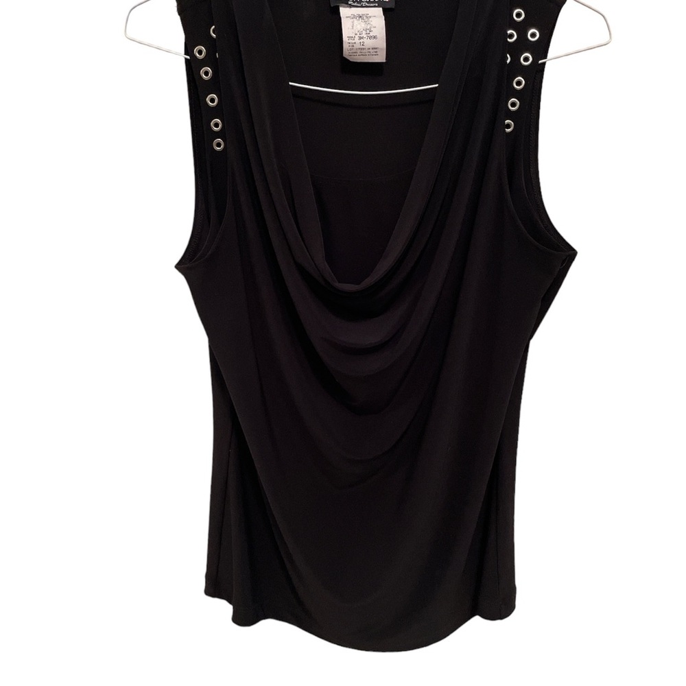 Simon Chang Sleeveless Top